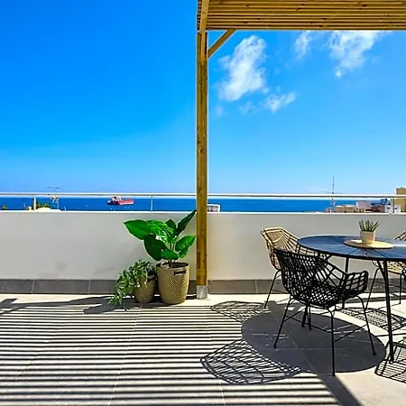 Aparthotel Vegueta Rooftop By Airnest