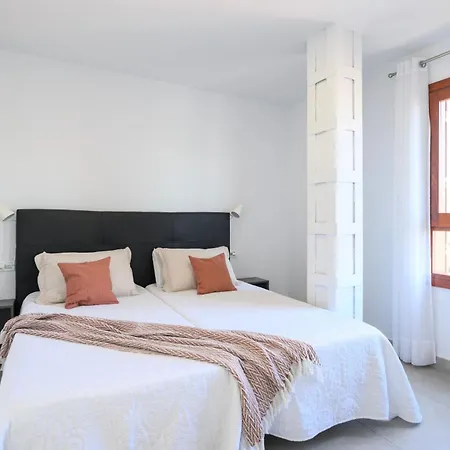 Vegueta Rooftop By Airnest 3*